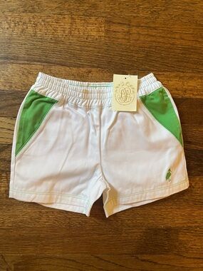 NWT TBBC Beaufort Bonnet White and Green Boys Sheffield Shorts, size 6